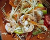 รูปขั้นตอนการทำที่ 8 ของ ส้มตำปลาร้ากุ้งลวก