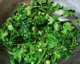 मेथी ची भाजी (methi chi bhaji recipe in marathi) रेसिपी स्टेप 3 फोटो 