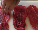 Foto del paso 1 de la receta: Filetes de ternera a la napolitana