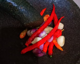 Foto langkah ke 2 dari resep Sambal oncom kering.