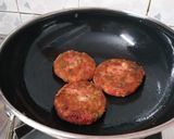 होममेड बर्गर विद वेजी कटलेट (homemade burger with veggie cutlet recipe in Hindi) रेसिपी चरण 11 फोटो
