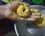 A picture of step 5 of Lauki Donut Muthiya (Gujarati Muthiya).