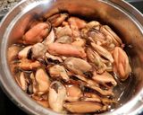 Foto del paso 1 de la receta Mejillones encebollados