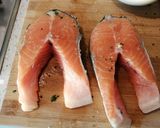 A picture of step 2 of Lemon and Garlic Salmon Steaks.