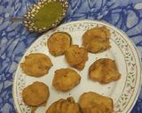 बेसन के पकोड़े (Besan ke pakode recipe in hindi) रेसिपी चरण 2 फोटो