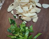 Foto langkah ke 4 dari resep Kacang Bawang Daun Jeruk.