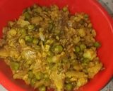 A picture of step 8 of Gobhi matar ki sabji.