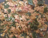 Foto del paso 3 de la receta: Huevos revueltos con judías y tomate