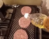 Foto del paso 3 de la receta: Hamburguesa norteamericana angus beef a la parrilla