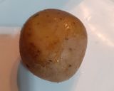 A picture of step 1 of Boiled potato pakora.