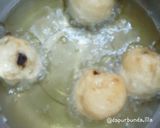 Foto langkah ke 5 dari resep Bola-bola Kurma Goreng Saus Cokelat.