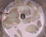 लीची स्मूदी (Litchi Smoothie recipe in hindi) रेसिपी चरण 2 फोटो