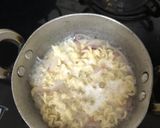 A picture of step 2 of Cheesy Maggi.