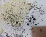 ரவை தோசை மற்றும் தேங்காய் சட்னி ரெசிபி ஸ்டேப் 1 புகைப்படம்