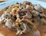 Foto del paso 7 de la receta: Mollejas encebolladas al vino con salsa mery