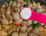 Foto langkah ke 5 dari resep Oseng Bakso Kecap.
