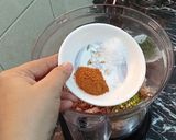 A picture of step 4 of Gilafi Kabab.