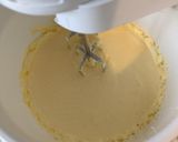 A picture of step 4 of School Vanilla/lemon Tray bake.