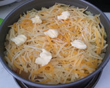 Foto del paso 2 de la receta: Pastel de patata con salsa boloñesa a los 5 quesos