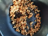 वाॅलनट चॉकलेट चिक्की (walnuts chocolate chikki recipe in Hindi)