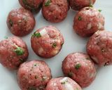 Une image de l'étape 3 de Boulettes à la sauce tomates pré-cuites au airfryer.
