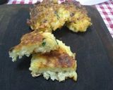 A picture of step 4 of Scallion Rice Fritters (Torrejas de Arroz).