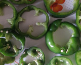 स्डफ्ड कैपसिकम रिंग (stuffed capsicum rings recipe in Hindi) रेसिपी चरण 1 फोटो