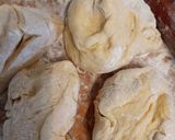 Diócska (Diós lekváros kelt tésztás sütemény) recept fázis 6 fotója