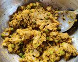 A picture of step 3 of Banana peas sabzi.