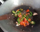 Foto langkah ke 3 dari resep Oseng kikil pedas.