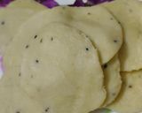 होली के पकवान मठरी (holi ke pakwan mathri recipe in Hindi) रेसिपी चरण 4 फोटो