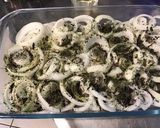 Une image de l'étape 4 de Truites saumonées aux oignons doux d Italie et aromates de la mer.