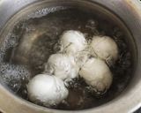ஹைதராபாத் ஸ்டைல் முட்டை கிரேவி(hydrebad style egg gravy recipe in tamil) ரெசிபி ஸ்டேப் 1 புகைப்படம்