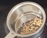 A picture of step 3 of No coconut chutney.