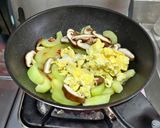黃瓜香菇炒蛋(簡單料理)的食譜步驟10照片