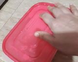 A picture of step 3 of Zinger burger.
