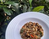 Foto langkah ke 4 dari resep Tumis Kerang Pedas Manis.
