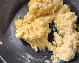 A picture of step 2 of Sweetcorn Halwa.