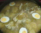 Foto del paso 5 de la receta: Sepia con patatas en salsa verde