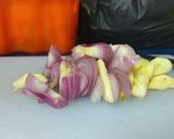 Foto langkah ke 1 dari resep Orak Arik Telur Jamur Kuping.