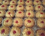 Une image de l'étape 4 de Mchawek (boules aux cacahuettes et miel).