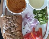 व्हेज सँडविच (Veg Sandwich Recipe In Marathi) रेसिपी स्टेप 1 फोटो 