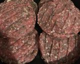 Foto del paso 3 de la receta: Hamburguesas rellenas de muzzarella
