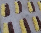 Foto langkah ke 4 dari resep Kue Semprit.
