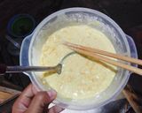 Hình bước làm 2 của món Bánh ngô chiên
