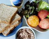รูปขั้นตอนการทำที่ 1 ของ "แซนวิชทูน่ามายองเนส" Tuna Mayo Sandwich🥪🐟