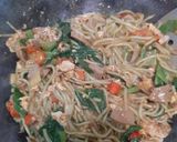 Foto langkah ke 5 dari resep Mie Tektek Lemonilo Pedas yummii.