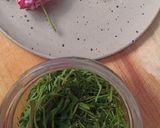 Foto langkah ke 3 dari resep Minyak Cem-Ceman Homemade untuk Rambut Sehat.