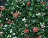 Foto del paso 5 de la receta: Pescado con salsa de mango chipotle y espinacas