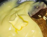 Foto langkah ke 1 dari resep Cream Vla Horn Bread.